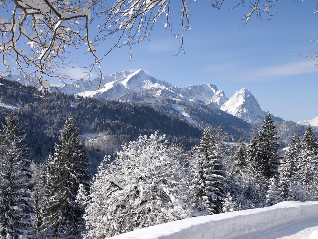 Hotel Zugspitze Garmisch-Partenkirchen Bagian luar foto